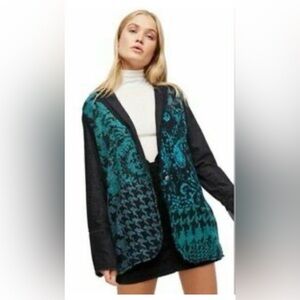 Free People women’s blazer jacket size S/P equivalent to a size 4